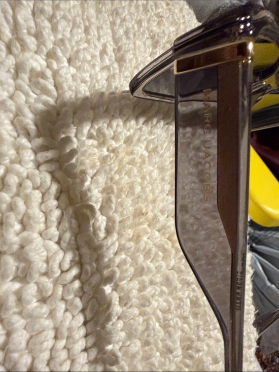 Marc Jacobs Sunglasses with Yellow Hard Sunglasses Case